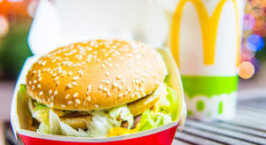 McDonald's wyeliminuje konserwanty i sztuczne barwniki z burgerów