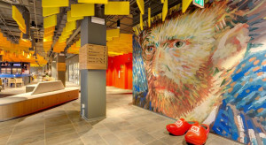 931 słoneczników Van Gogha w hotelu w Amsterdamie