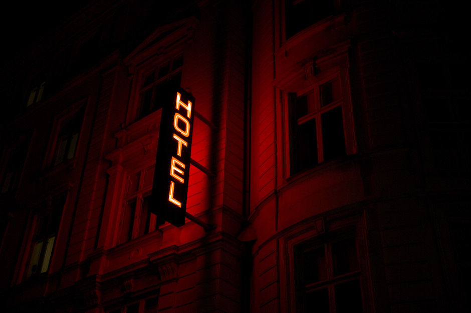 Rosnąca liczba turystów i wydarzeń biznesowych napędza polski rynek hotelowy