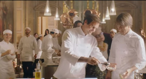 Roger Federer urządza pokaz gotowania pasty w reklamie Barilla