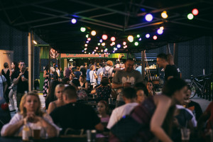 Startuje Gastro Fajer pod hasłem #taktrzebażyć - nocny market na tarasach katowickiego Spodka