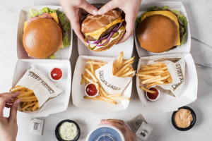 MAX Premium Burgers: do 2022 r. co drugi burger z czerwonym mięsem zostanie zastąpiony inną opcją (wideo)