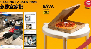 IKEA z Pizza Hut stworzyła stolik na pizzę z klopsikami