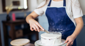 Tort w kształcie papieru toaletowego - nowy trend, który ratuje miejsca pracy w szwedzkich cukierniach