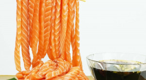 Sashimi Noodles, czyli makaron z łososia idealny do mukbang