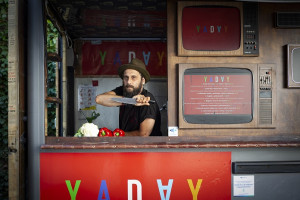 Yaday - nietypowy pomysł na kuchnię izraelską na czterech kółkach