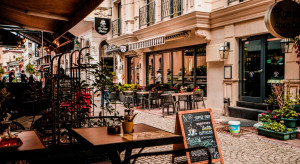 Francja czeka na otwarcie restauracji i kawiarni