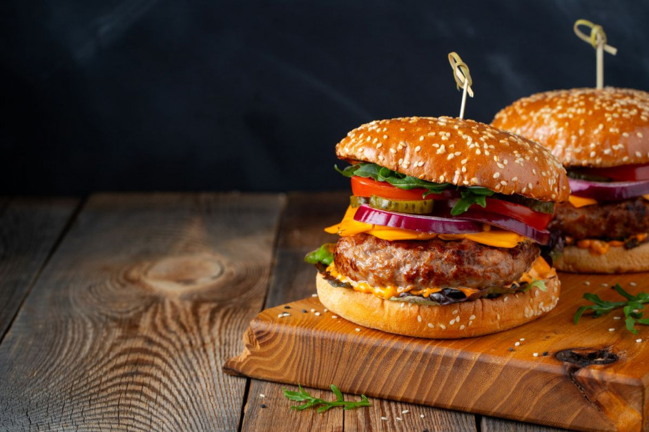 Światowy Dzień Hamburgera świętujemy 28 maja