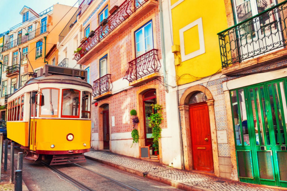 Portugalia czeka na turystów z certyfikatami szczepionkowymi