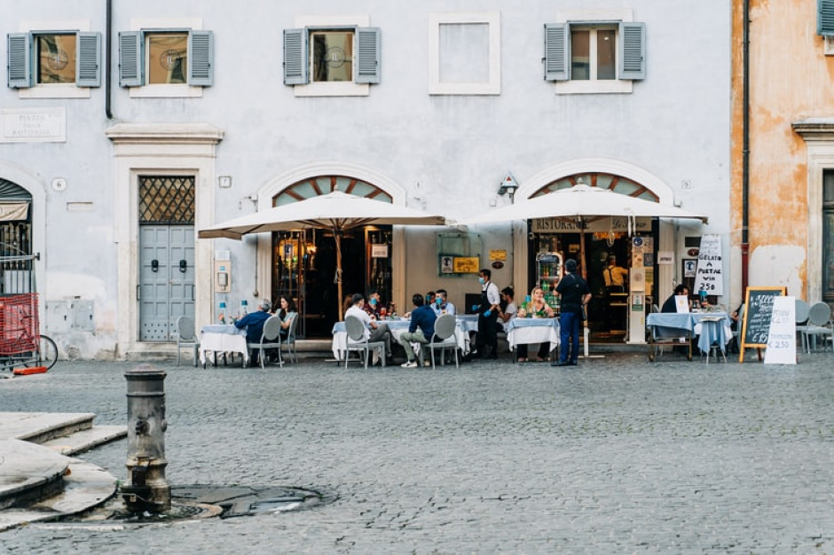 Włochy: O ponad 100 proc. wzrosły rezerwacje w restauracjach