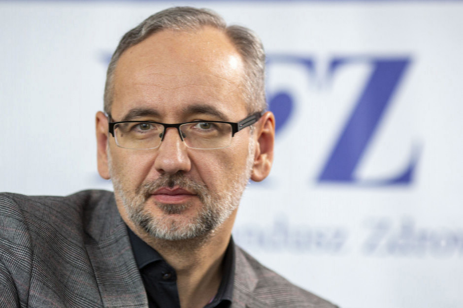 Minister zdrowia zapowiada: mogą wrócić obostrzenia