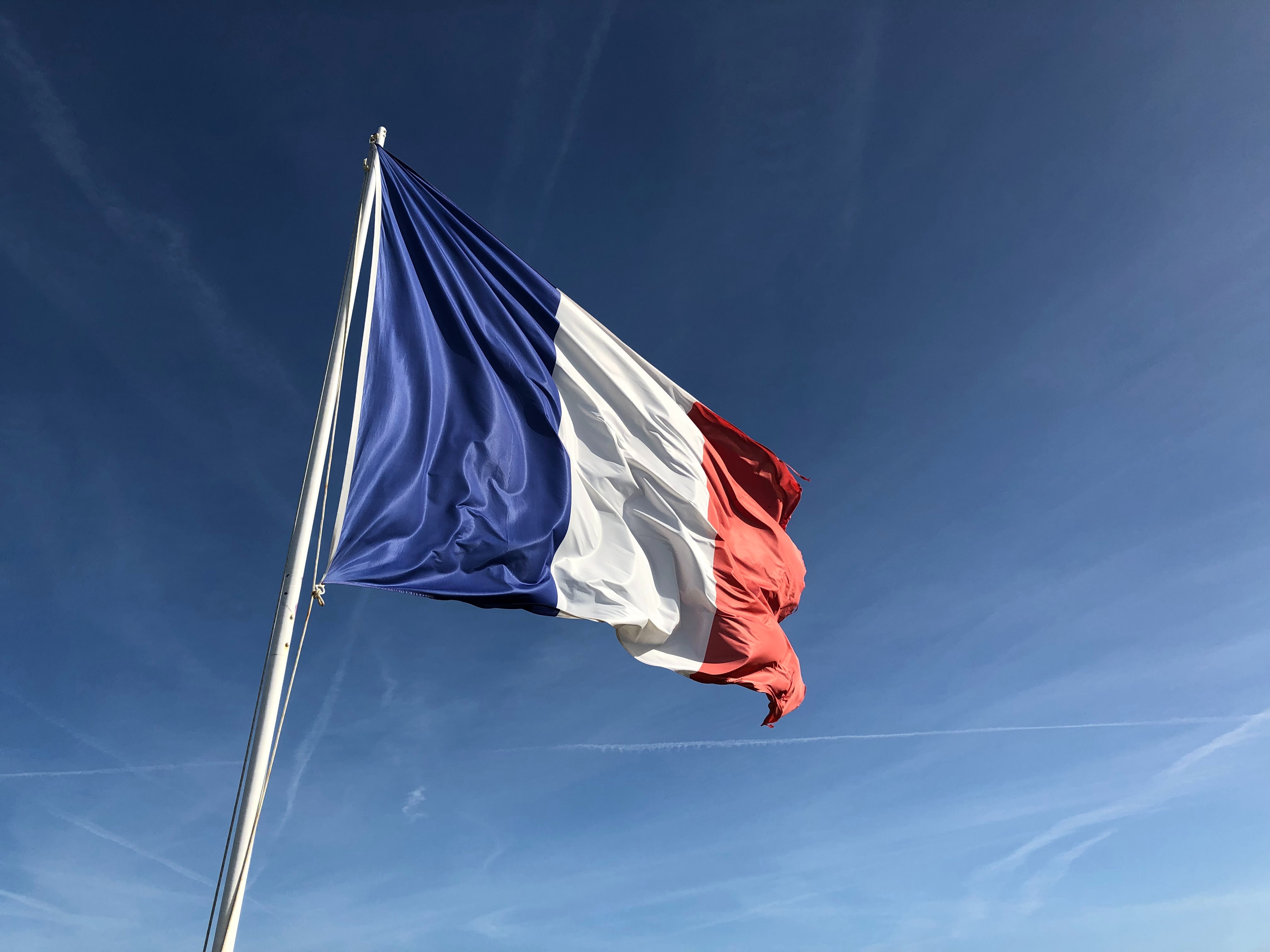 Francja: Protesty przeciwko certyfikatowi sanitarnemu - Vimarsana News