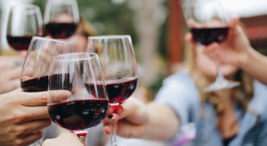 21% Portugalczyków spożywa alkohol codziennie; Polaków - 1,6%