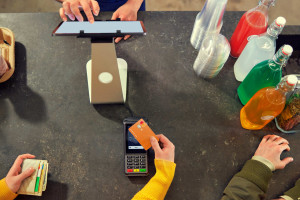 Pyszne.pl wprowadza karty przedpłacone Takeaway Pay
