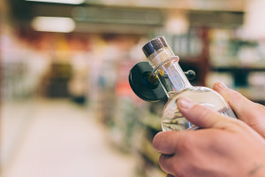 Komisja sejmowa za obniżeniem akcyzy dla małych producentów alkoholu