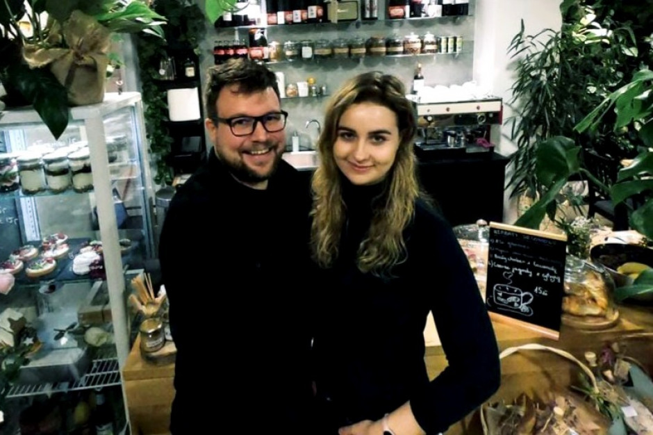 Kawiarnia z kwiaciarnią - czy warto łączyć biznesy?