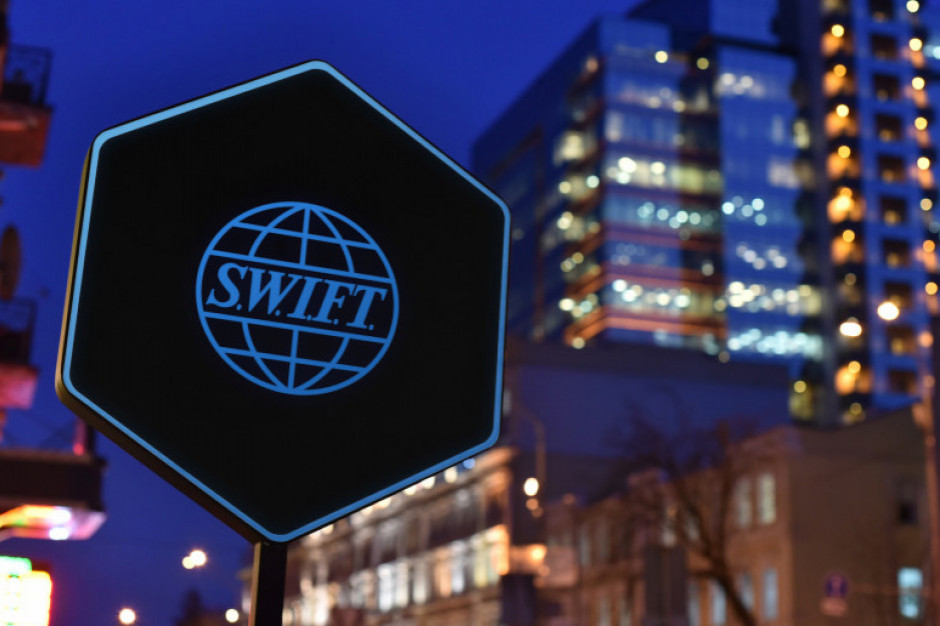 Globalny system płatniczy SWIFT będzie gotowy odłączyć rosyjskie banki