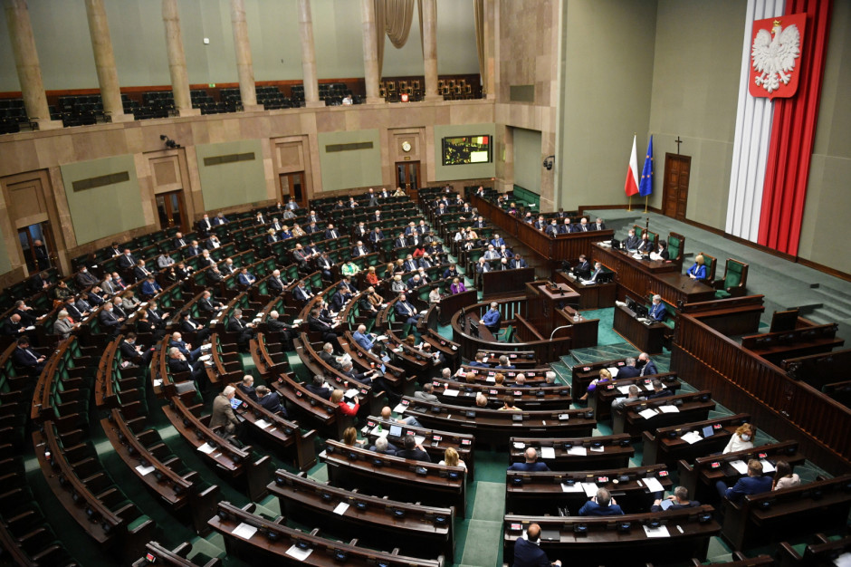 Sejm przyjął kilkanaście poprawek do ustawy o pomocy obywatelom Ukrainy