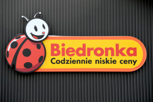 Majówka 2022. Biedronka z piwną promocją: 12 piw gratis