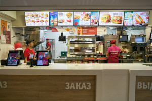 W Moskwie będą działały nowe lokale KFC? Mer miasta dał na fastfoody 500 mln rubli
