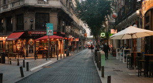 Hiszpańskie kawiarnie i restauracje ograniczają czas korzystania ze stolików