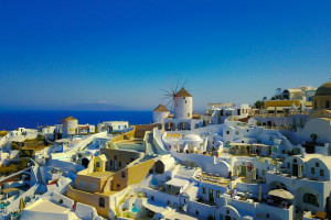 Lotnisko na Santorini to najbardziej zatłoczony port regionalny