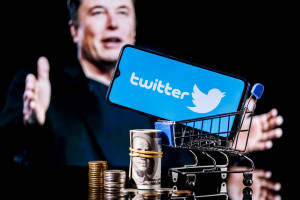 Elon Musk sięga po kawę Starbucks, żeby zakpić z tych, którzy nie chcą płacić za Twittera