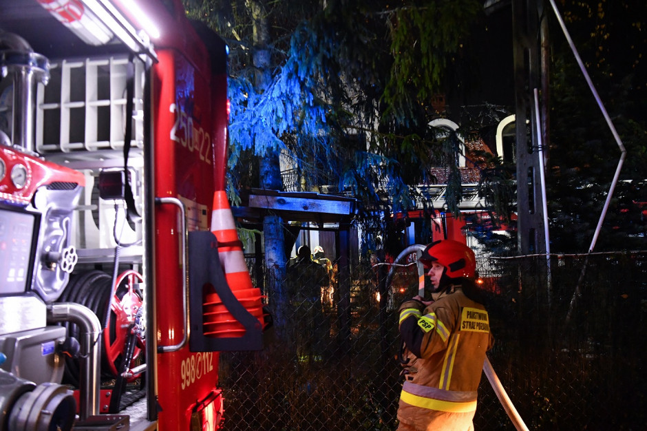 Pożar restauracji w Opolskim gasi dziewięć jednostek straży pożarnej