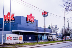MAX Premium Burgers powstaje na Białołęce. Kiedy otwarcie?