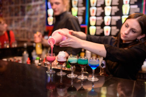 W Łodzi otworzy się wkrótce shot-bar Chicas & Gorillas. Będzie to drugi lokal tej marki