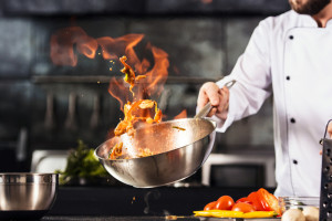 Problemy amerykańskich szefów kuchni. Rząd rozważa wycofanie kuchenek gazowych z restauracji
