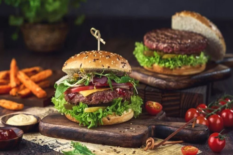 Czy burger idealny istnieje? Skłodowscy zbadali preferencje polskich konsumentów