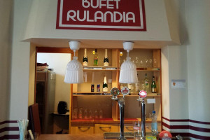 Bufet Rulandia po ''Kuchennych Rewolucjach'' miał szansę na sukces. Teraz ''popada w ruinę''