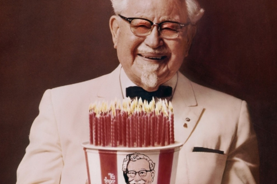 KFC świętuje 133. urodziny Colonela Sandersa i rozdaje bony