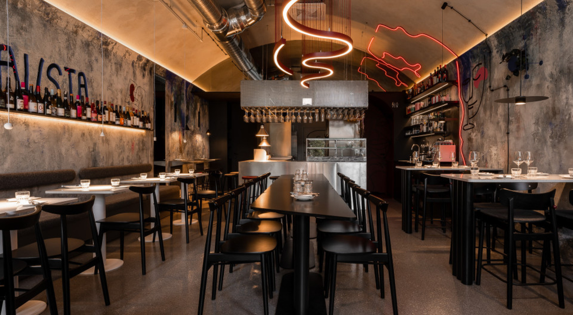 Hotele, restauracje i food halle, których design porywa i inspiruje